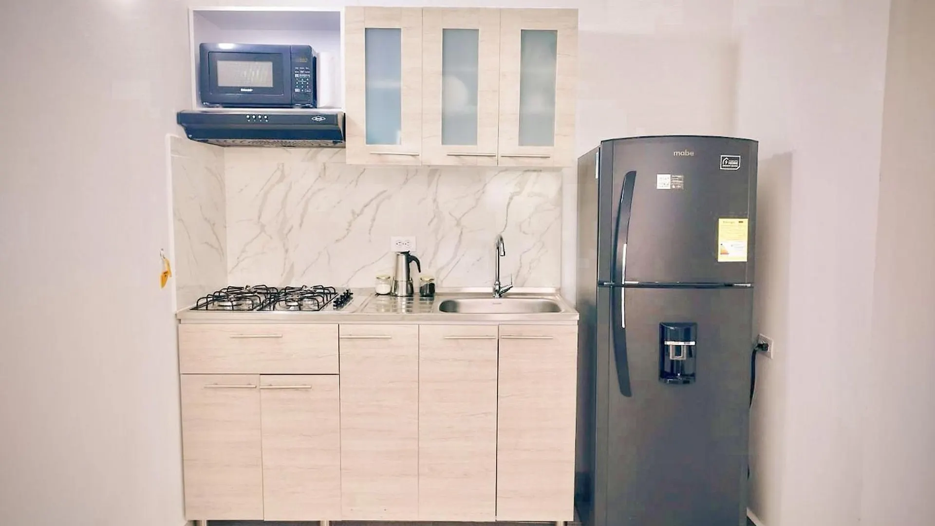 Apartahotel Poblado-Aguacatala Medellín Lägenhet