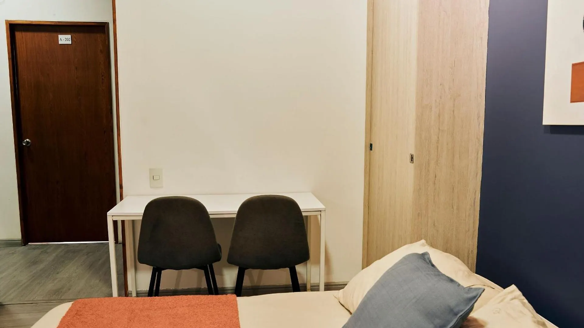 Apartahotel Poblado-Aguacatala Medellín 0*,